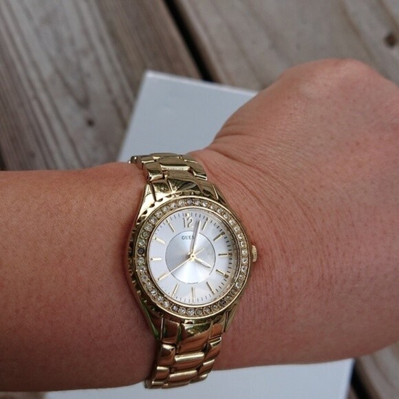 Guess Analog gold tone with rhinestones Watch - Picture 5 of 10